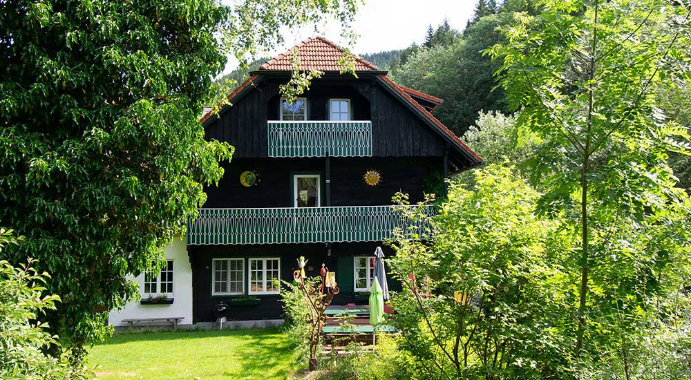 Gruppenhaus Waldheimat in der Steiermark Aussenansicht